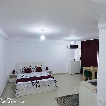 Apartamento Garsoniera de la mare Mangalia Exterior foto
